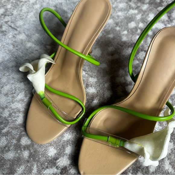 NWOT- Calla Lily Open Toe Heels - Picture 4 of 6